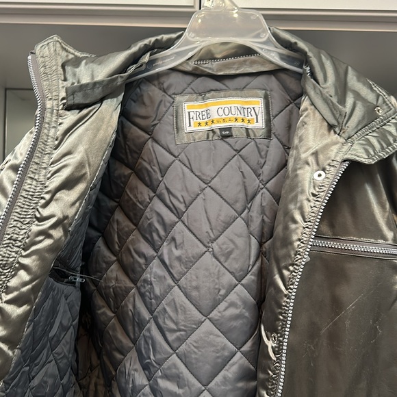 Ski / Snow Jacket - Picture 3 of 4